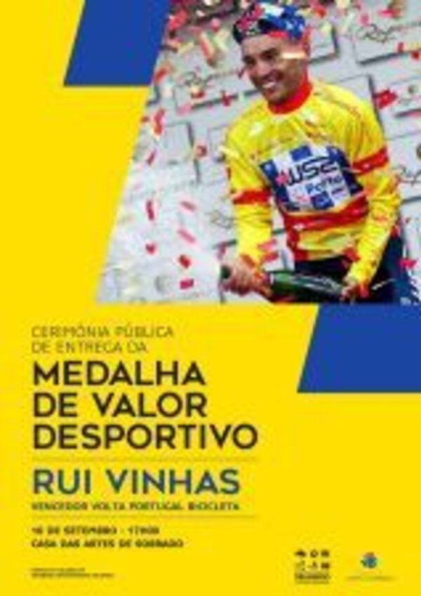Rui Vinhas em cerimónia de entrega da medalha de valor desportivo.