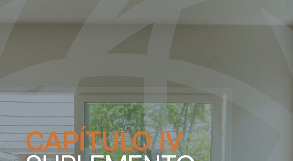 Imagem de uma janela com vista para o exterior, texto sobre poupança energética.