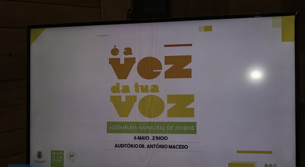 Cartaz digital da Assembleia Municipal de Jovens em Valongo.