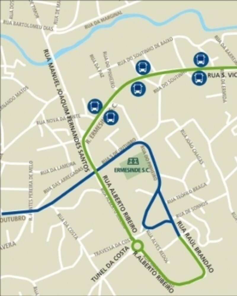 Mapa do percurso da linha de autocarro 703, com paragens e prolongamento.