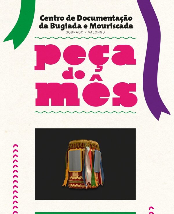 Imagem de uma barreta de reimoeiro com fitas coloridas.