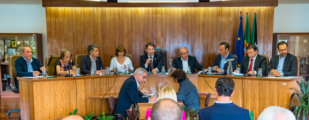 Alteração da data de reunião de câmara