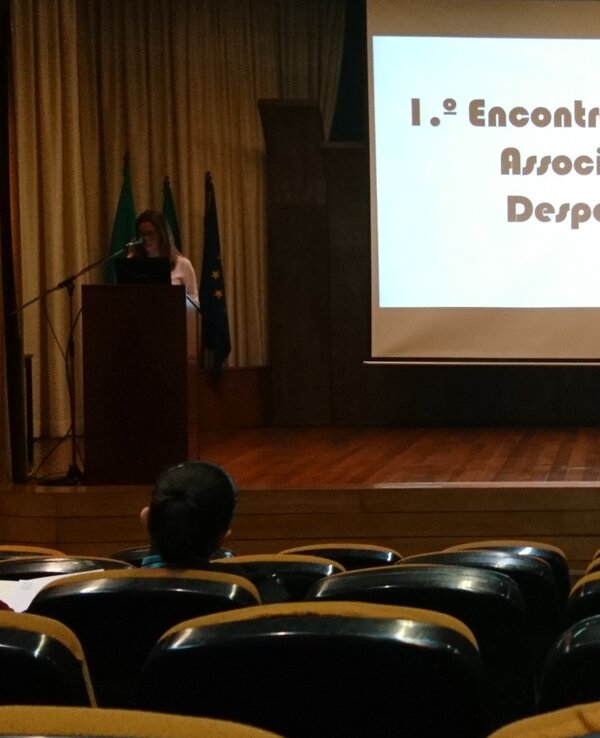 Reunião com apresentação sobre o 1.º Encontro Anual das Associações Desportivas.