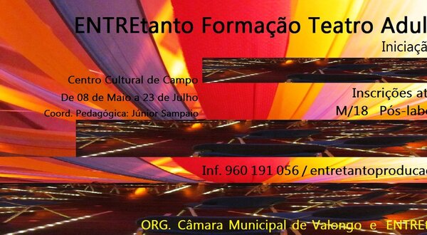 Cartaz colorido sobre formação de teatro para adultos, com informações de inscrição.