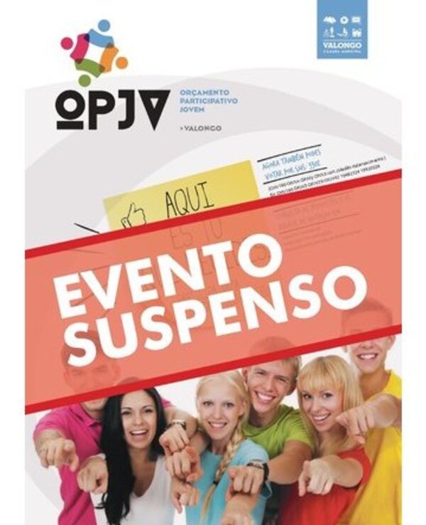 Cartaz com a mensagem 'Evento Suspenso' e jovens a apontar para a câmara.