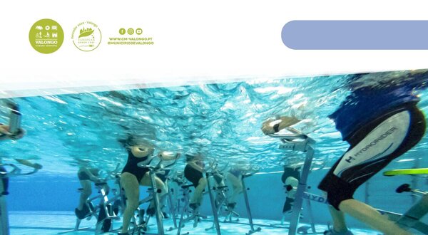 Imagem de aula de hidrobike na piscina municipal de Valongo.