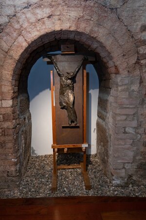 Fórum Cultural de Ermesinde acolhe exposição «Os Cristos de José Rodrigues, na Coleção Millennium...