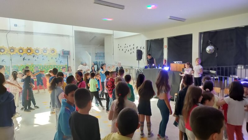 Projeto «discoteca na escola» ganhou “Eleições dos Pequenos Grandes”