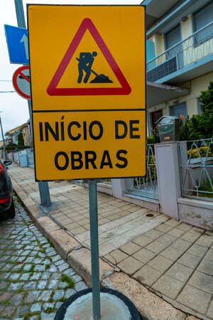 Suspensão de trânsito na Rua Padre Avelino Assunção, em Ermesinde