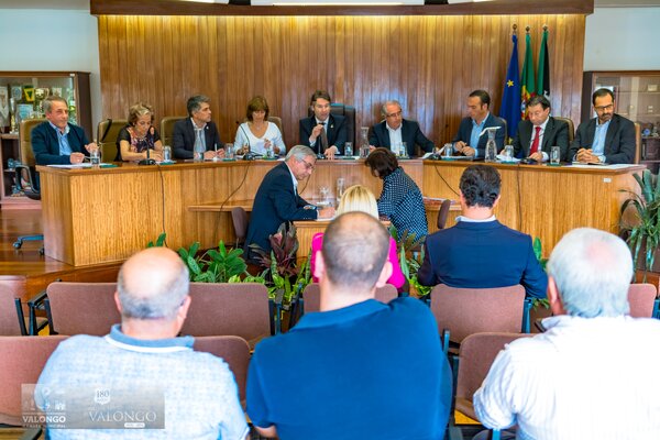 Alteração da data de reunião de câmara